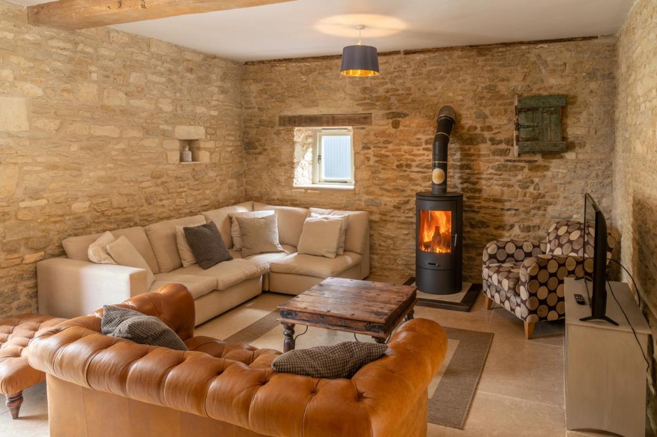 Middle Barn Villa Dyrham Екстериор снимка