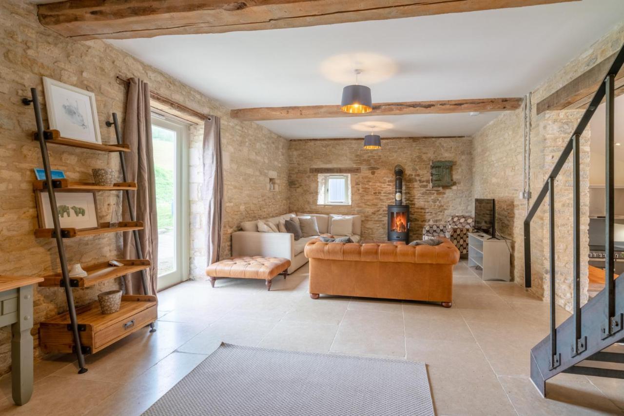 Middle Barn Villa Dyrham Екстериор снимка